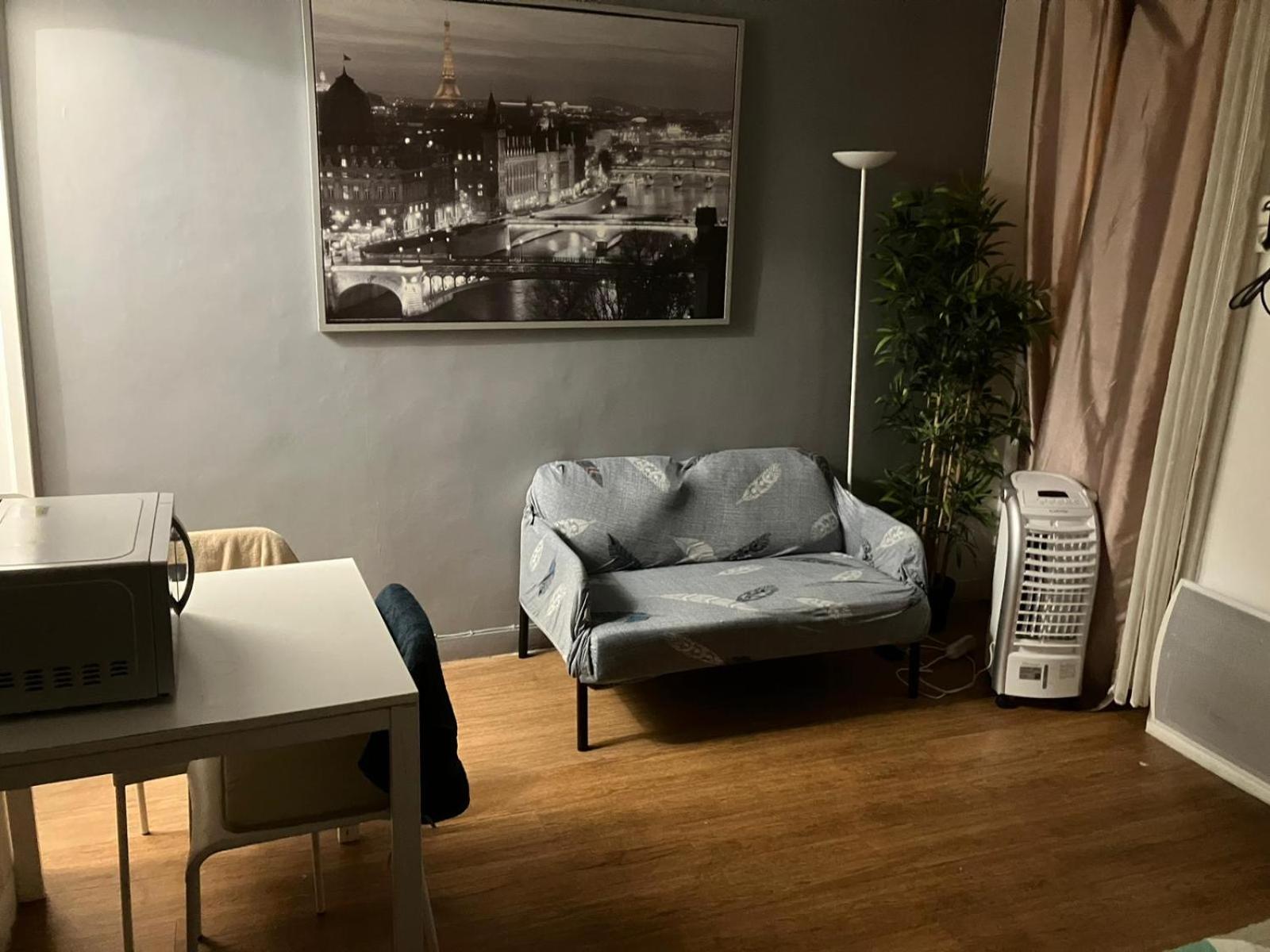 Eiffel Tower Champs De Mars Apartment Paris Bagian luar foto