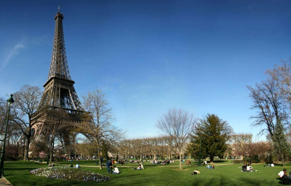 Eiffel Tower Champs De Mars Apartment Paris Bagian luar foto